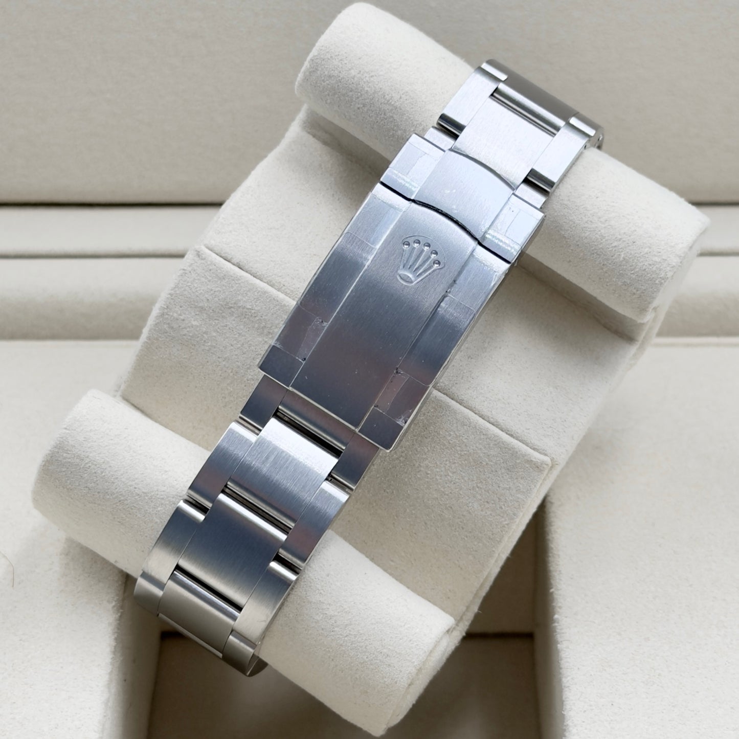 Rolex Oyster Perpetual 36 Lavender 126000 - Full Set (2026)