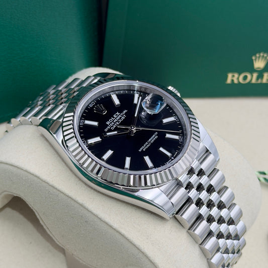 Rolex Datejust 41 Black Dial Fluted Jubilee 126334 - Full Set (2025)