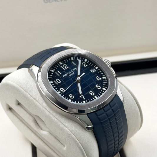 Patek Philippe Aquanaut Blue Dial and Strap 5168G-001 - Full Set (2023)