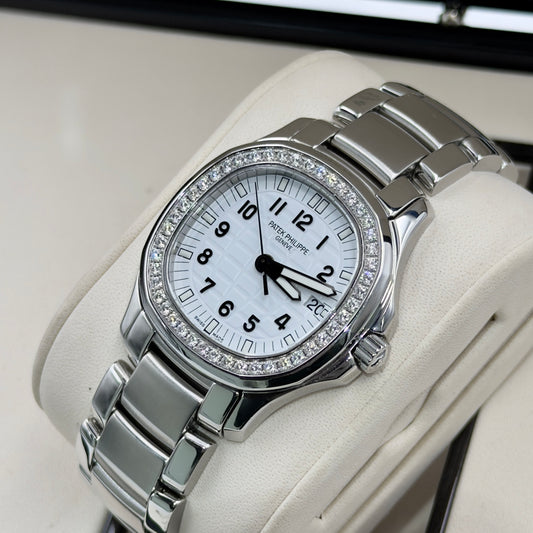 Patek Philippe Aquanaut White Dial Factory Diamond Bezel 5087/1A - Full Set (2012)