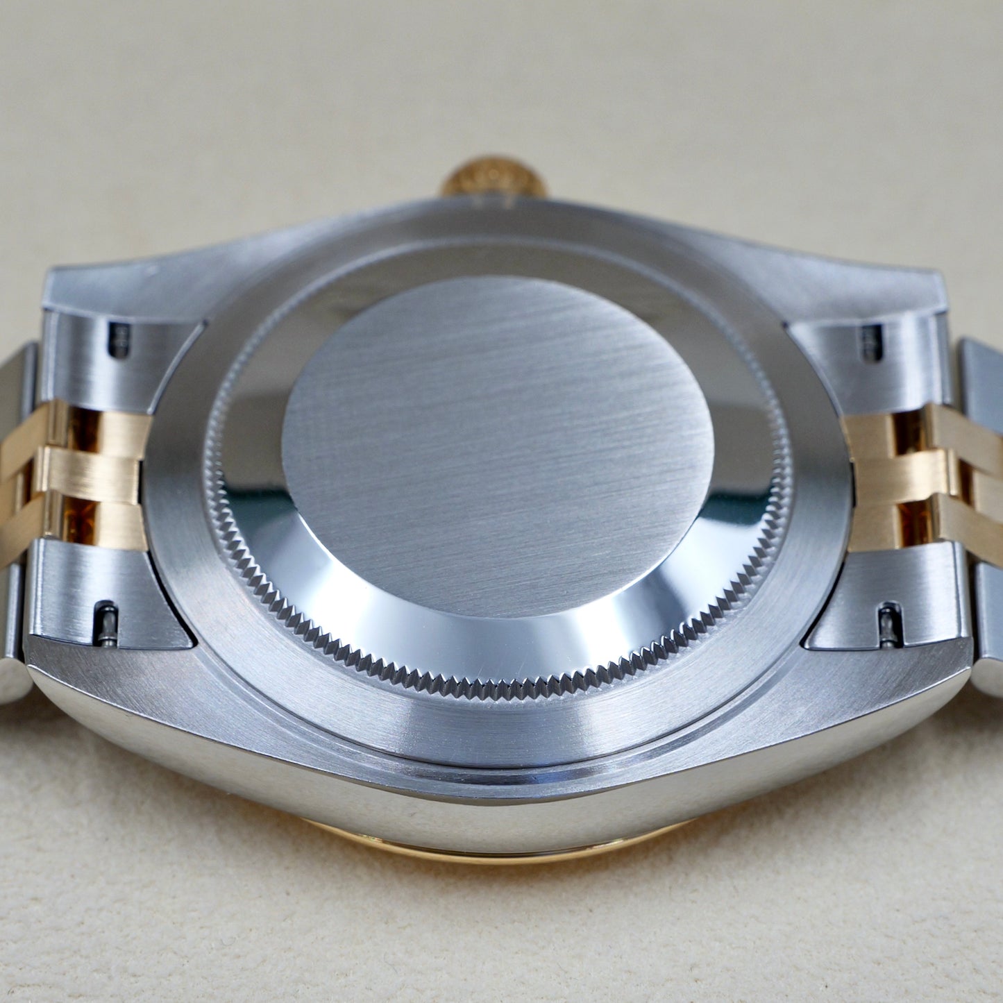 Rolex Datejust 41 Steel & Yellow Gold Black Dial 126333 - Full Set (2021)