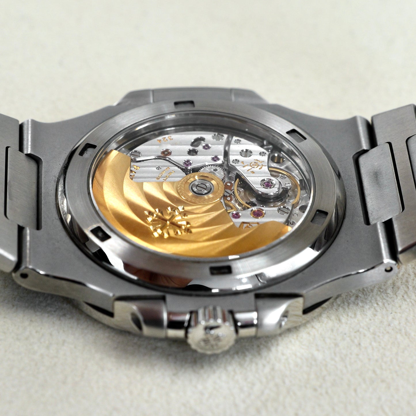 Patek Philippe Nautilus 5711/1A - Full Set (2017)