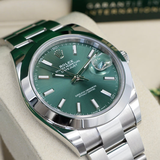 Rolex Datejust 41 Mint Green Smooth Oyster 126300 - Full Set (2025)