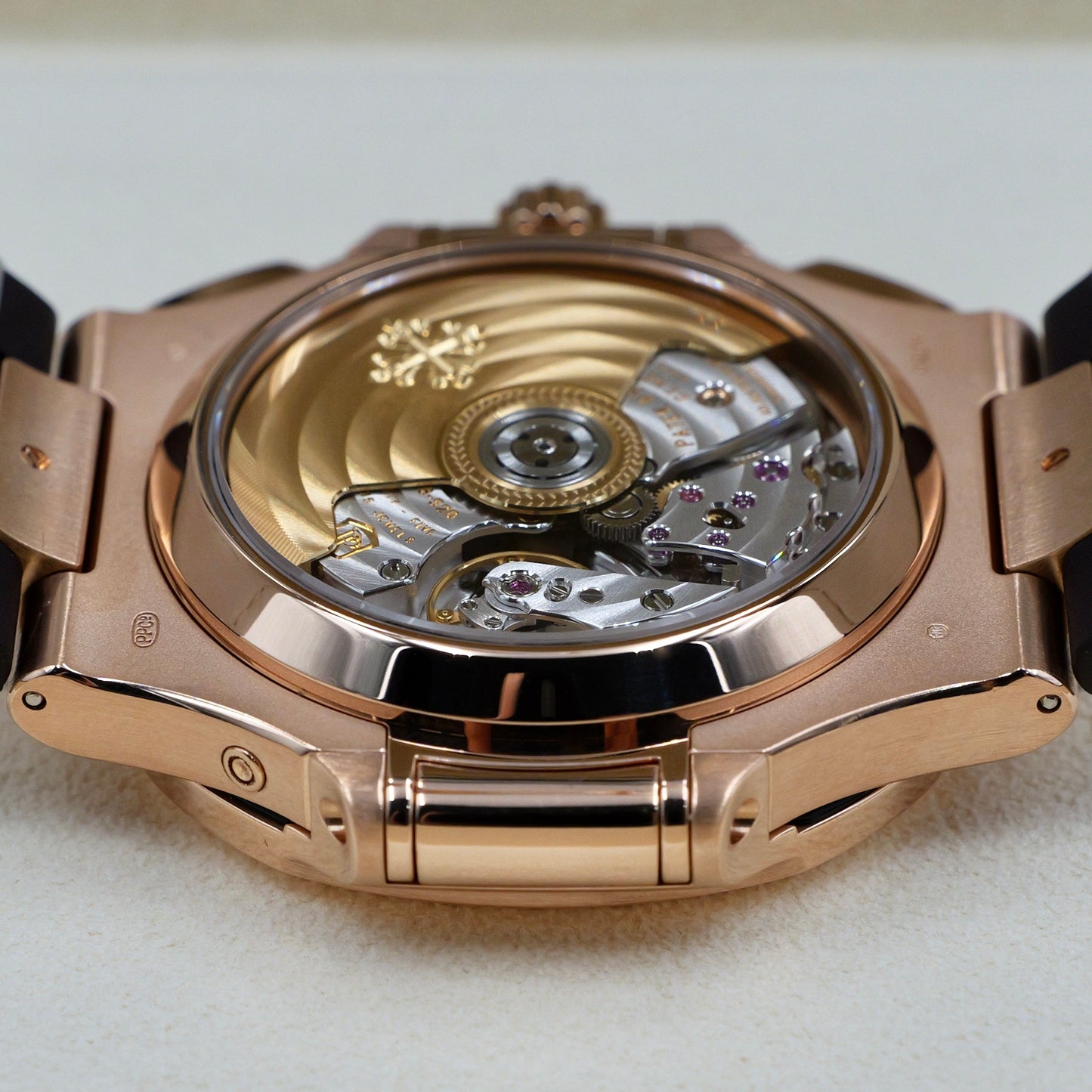 Patek Philippe Nautilus 5980R-001 - Full Set (2019)