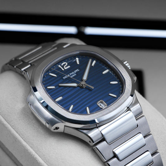 Patek Philippe Nautilus 7118/1A-001 - Full Set (2025)