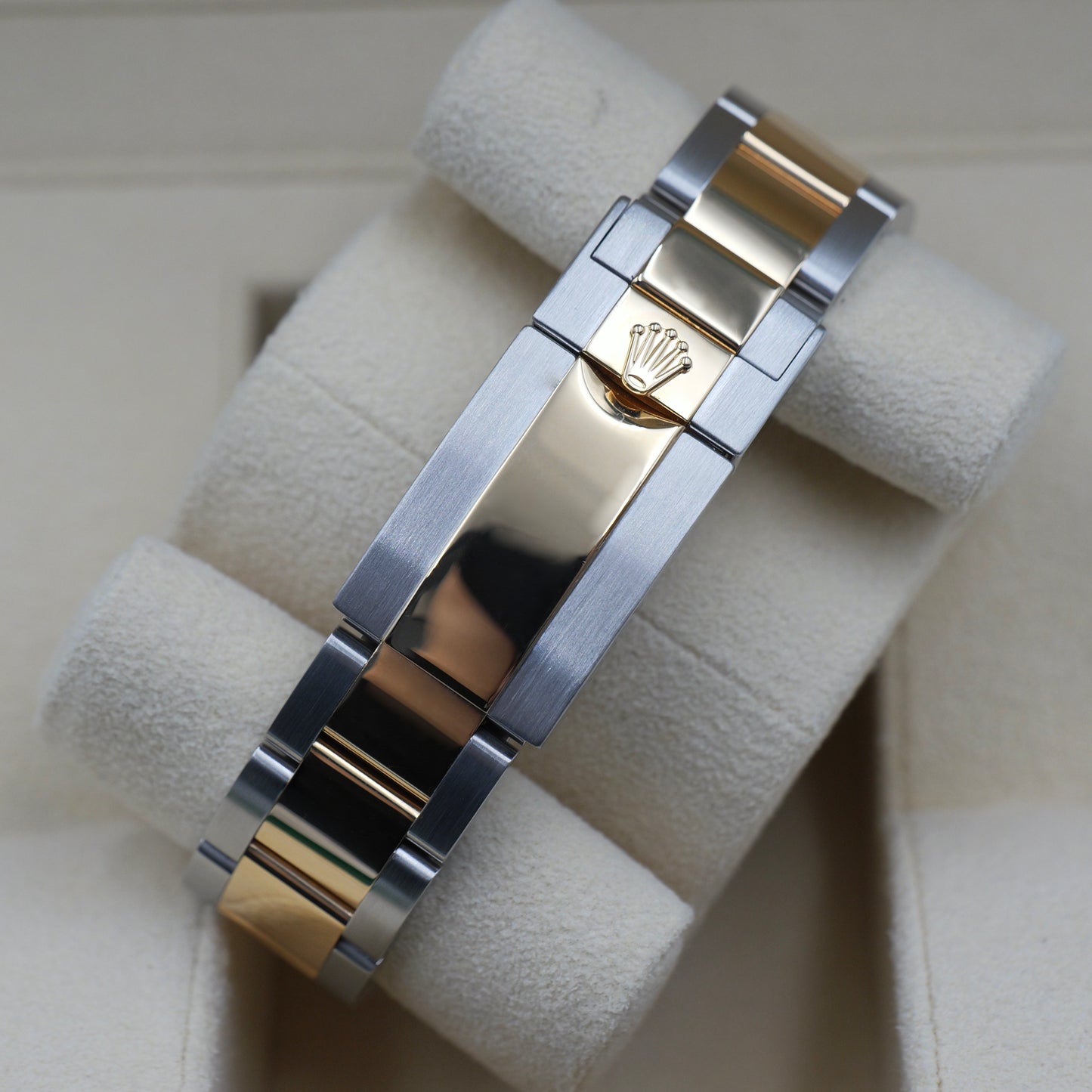 Rolex Daytona Black Dial Steel and Yellow Gold 116503 - Full Set (2018)