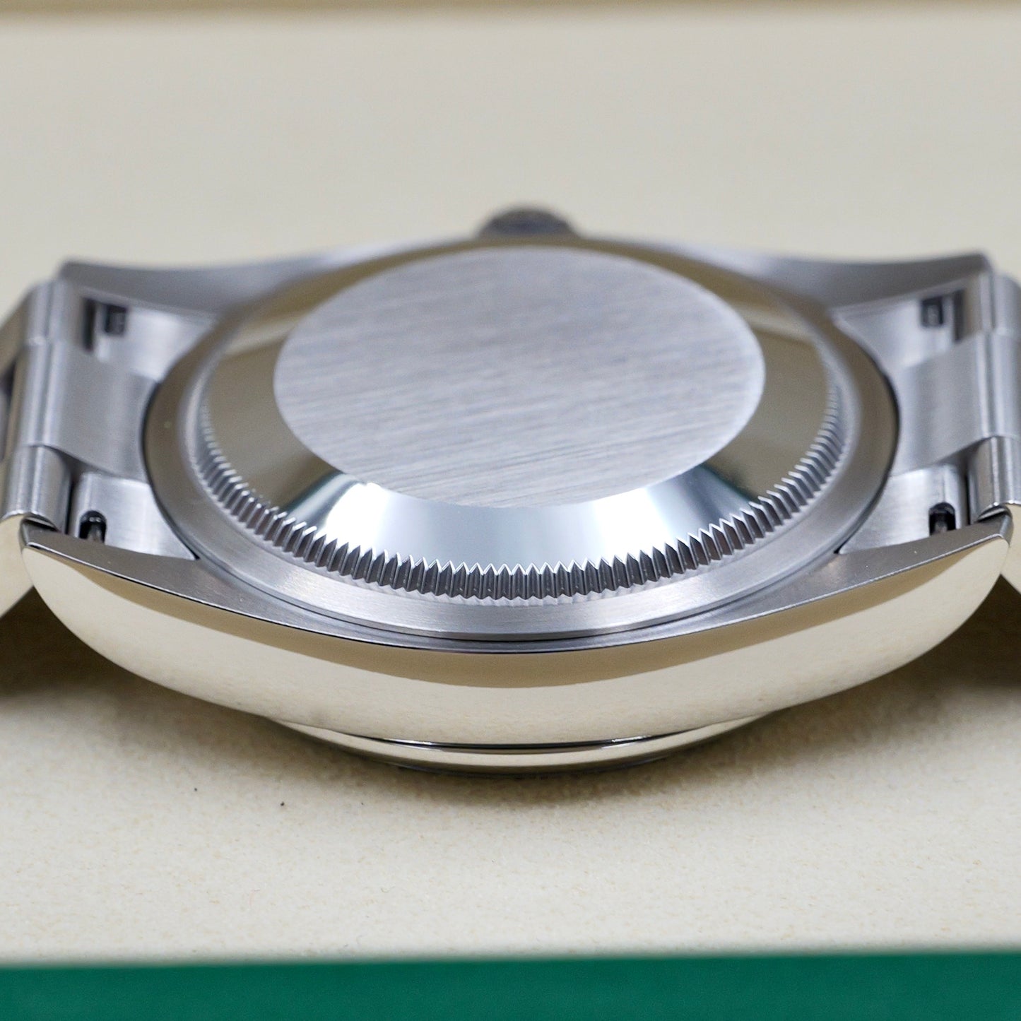 Rolex Oyster Perpetual 36 Pistachio 126000 - Full Set (2026)