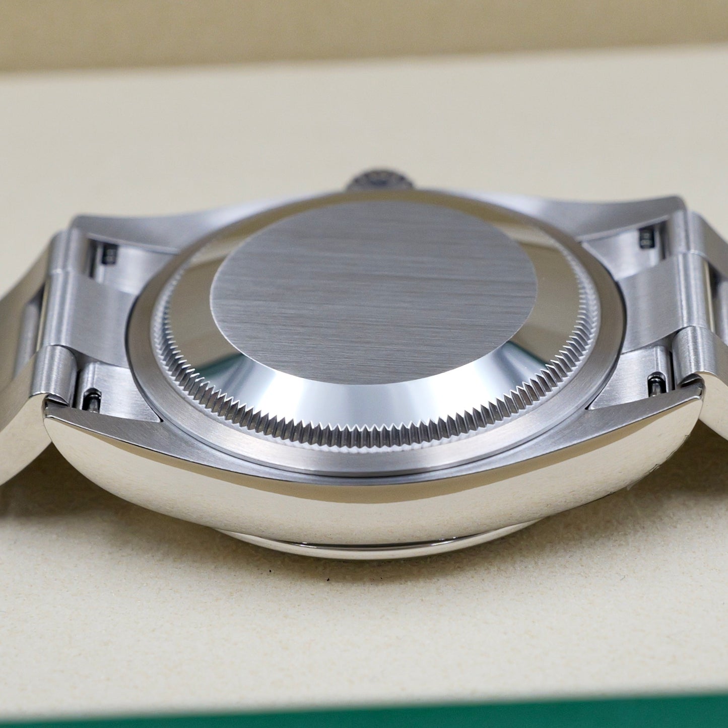 Rolex Datejust 36 Ombré Smooth Oyster 126200 - Full Set (2026)