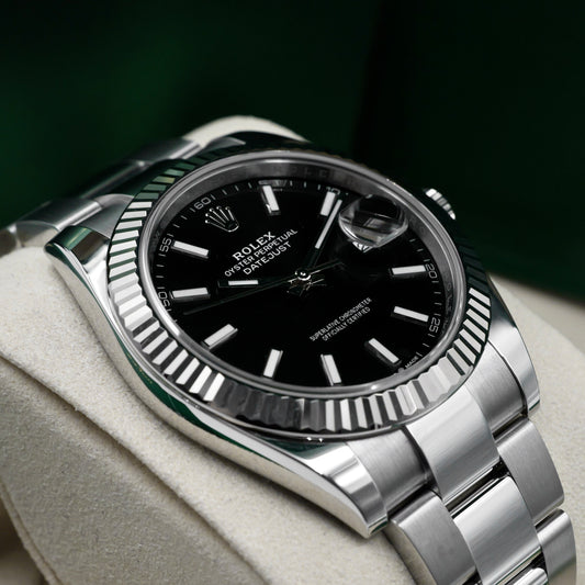 Rolex Datejust 41 Black Dial Fluted Jubilee 126334 - Full Set (2025)
