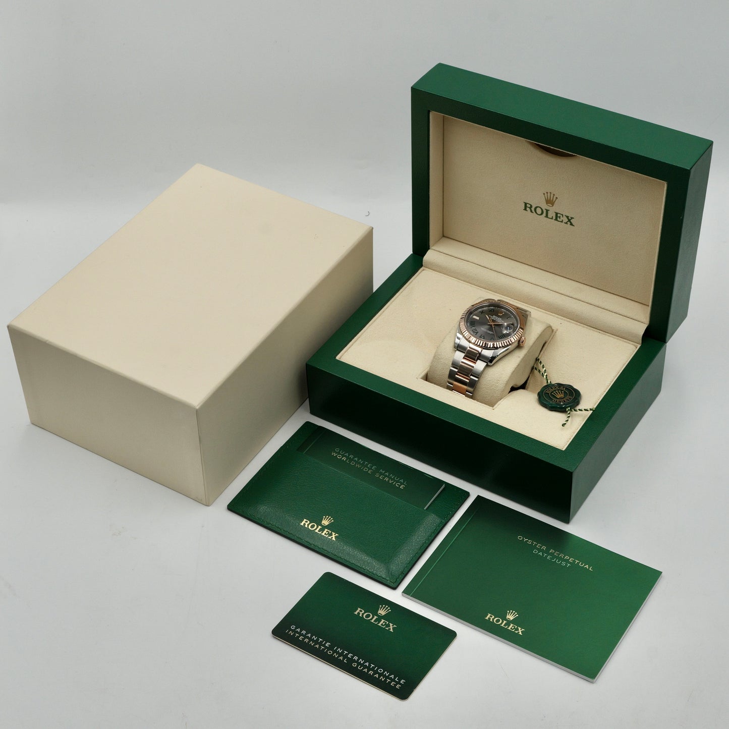 Rolex Datejust 41 Wimbledon Fluted Oyster Fluted Oyster 126331 - Full Set (2022)