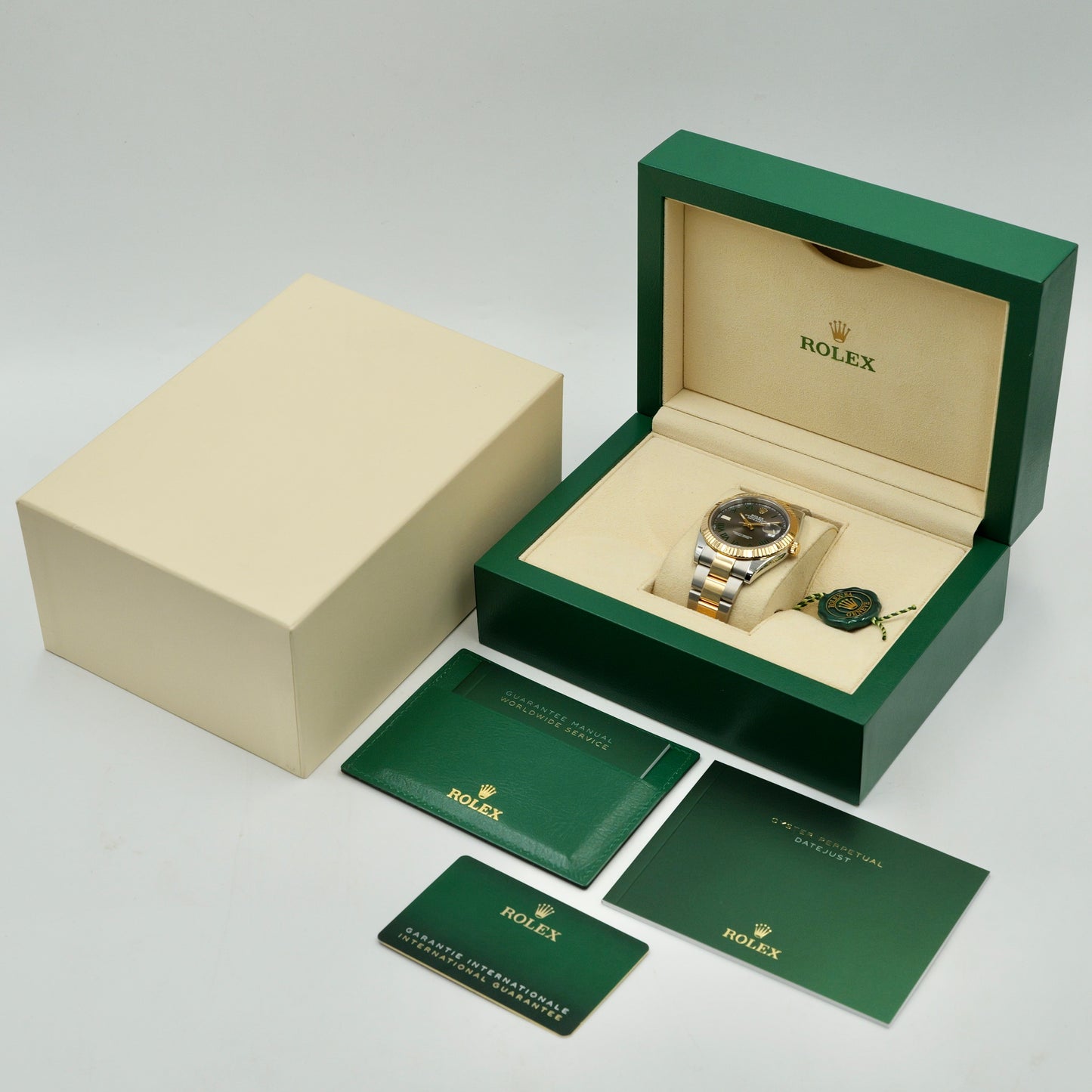Rolex Datejust 41 Wimbledon Fluted Oyster 126333 - Full Set (2021)