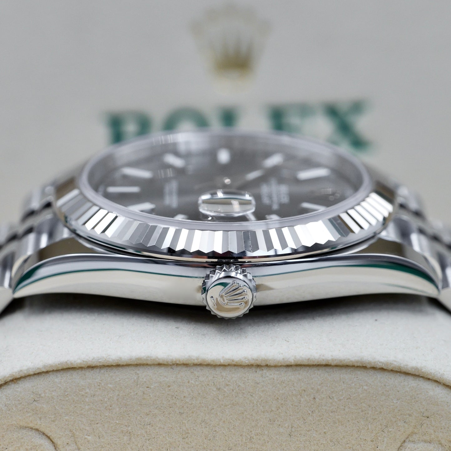Rolex Datejust 41 Rhodium Dial Fluted Jubilee 126334 - Full Set (2026)