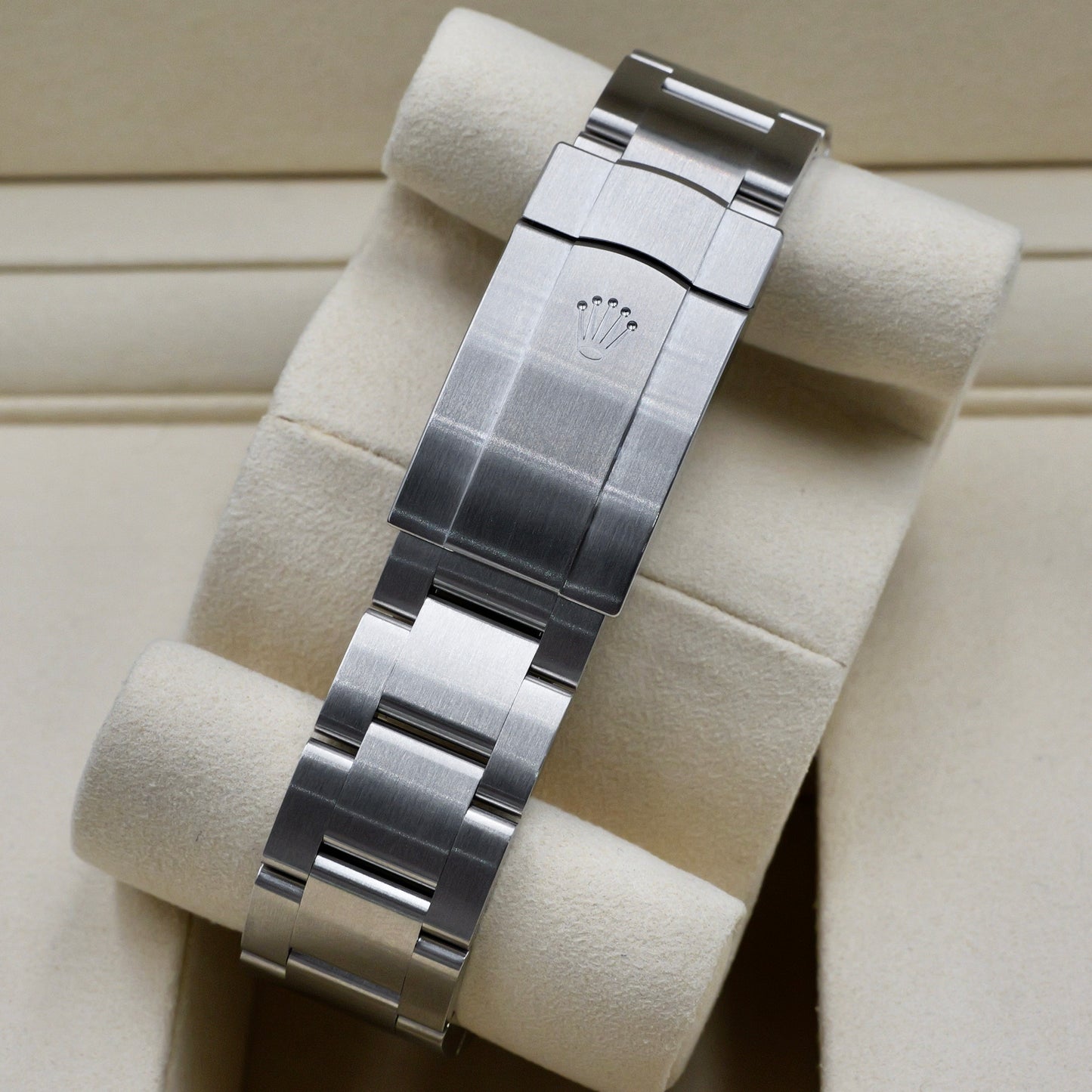 Rolex Oyster Perpetual 36 Beige Dial 126000 - Full Set (2025)