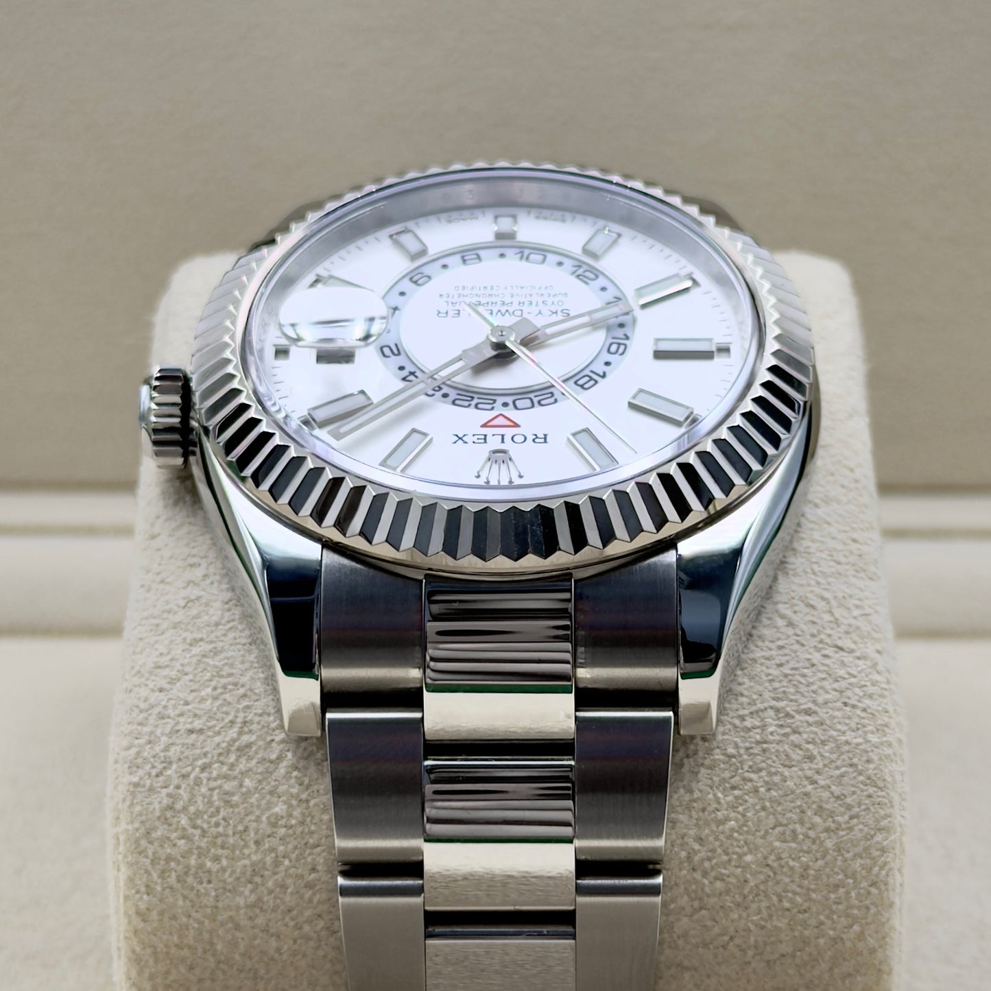 Rolex Sky-Dweller White Dial Oyster 326934 - Full Set (2022)