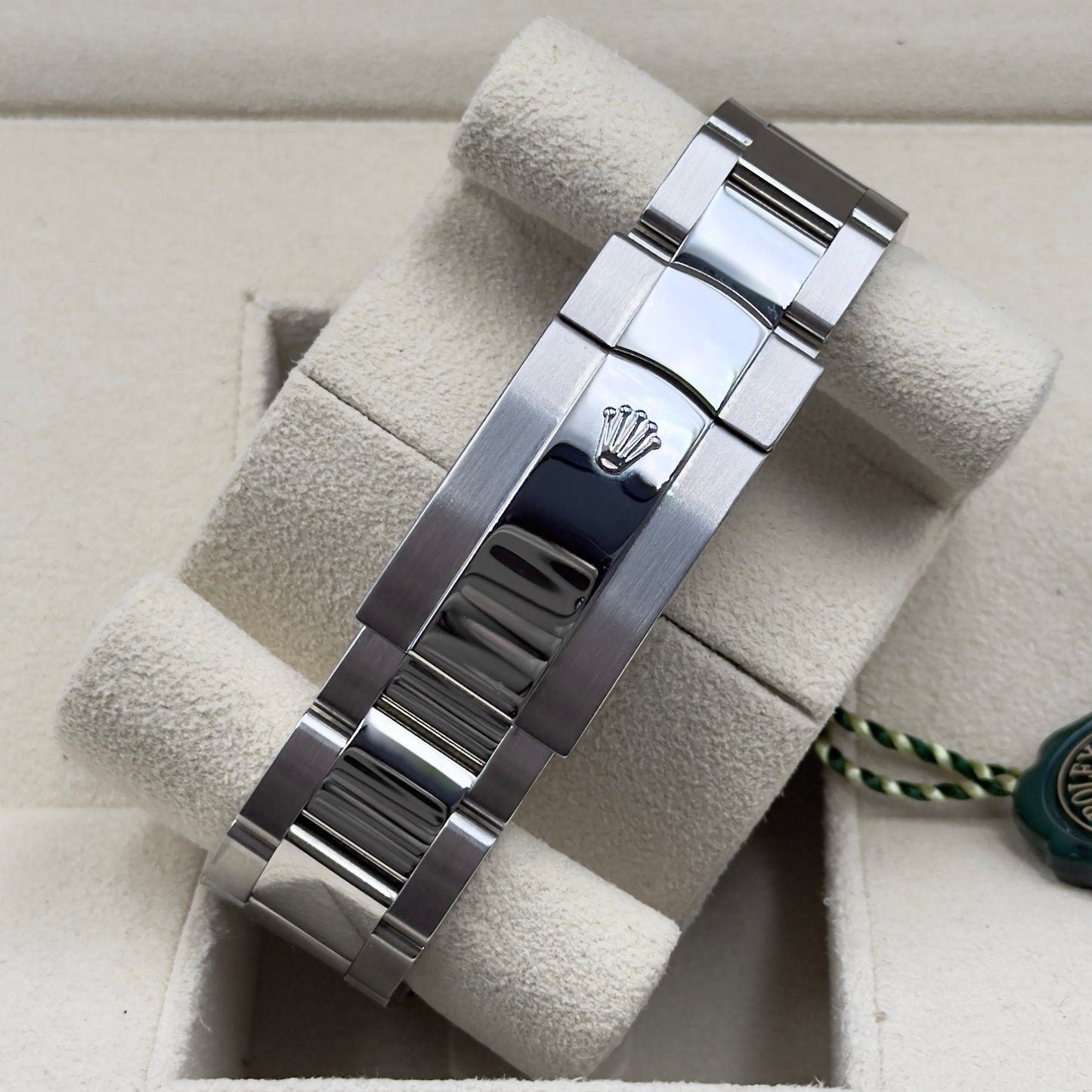 Rolex Sky-Dweller White Dial Oyster 326934 - Full Set (2022)