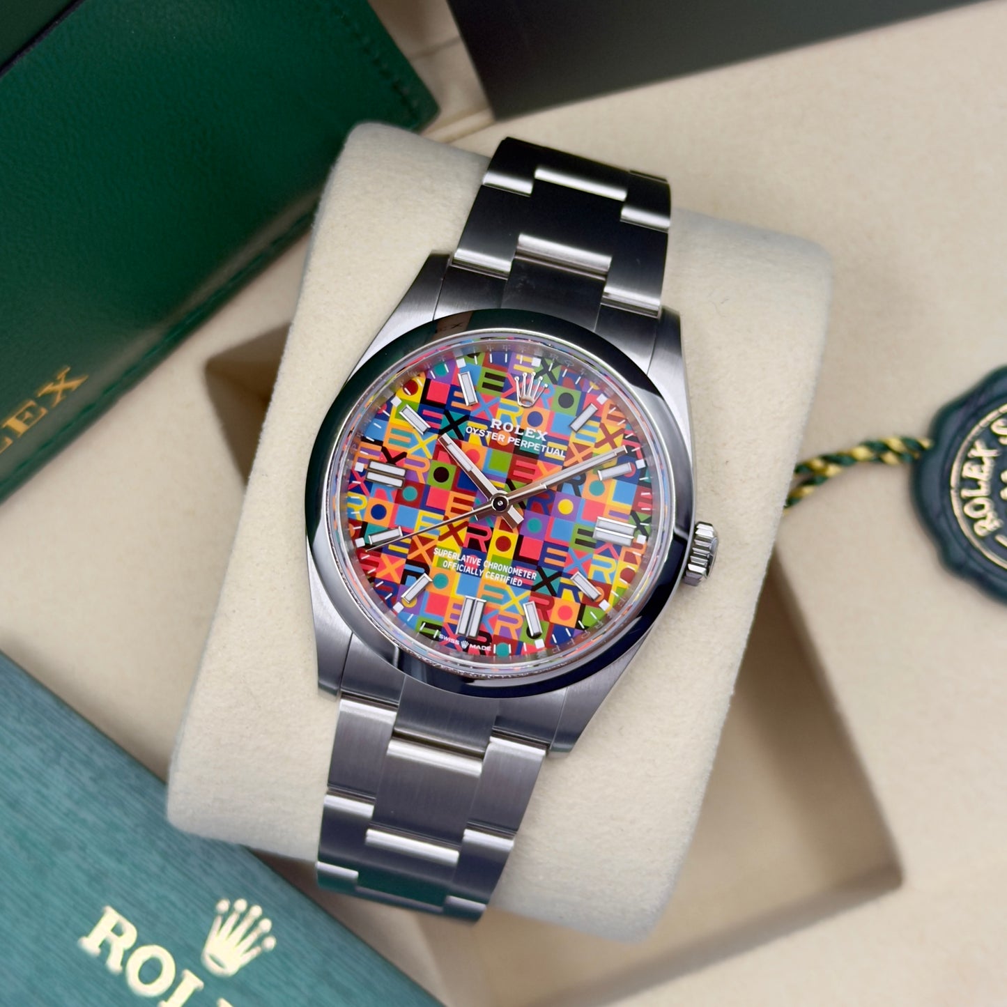 Rolex Oyster Perpetual 36 Jubilee Dial 126000 - Full Set (2026)