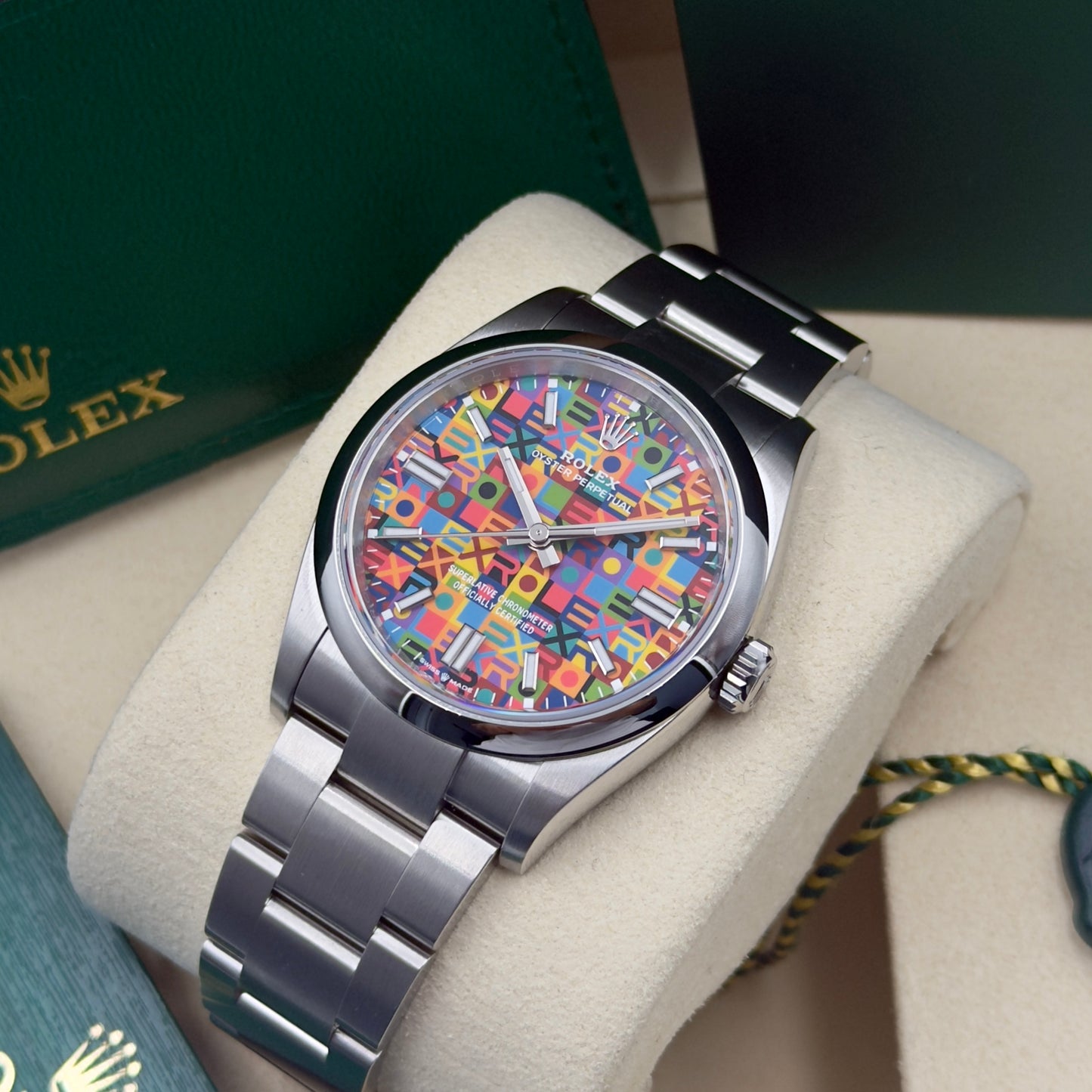 Rolex Oyster Perpetual 36 Jubilee Dial 126000 - Full Set (2026)