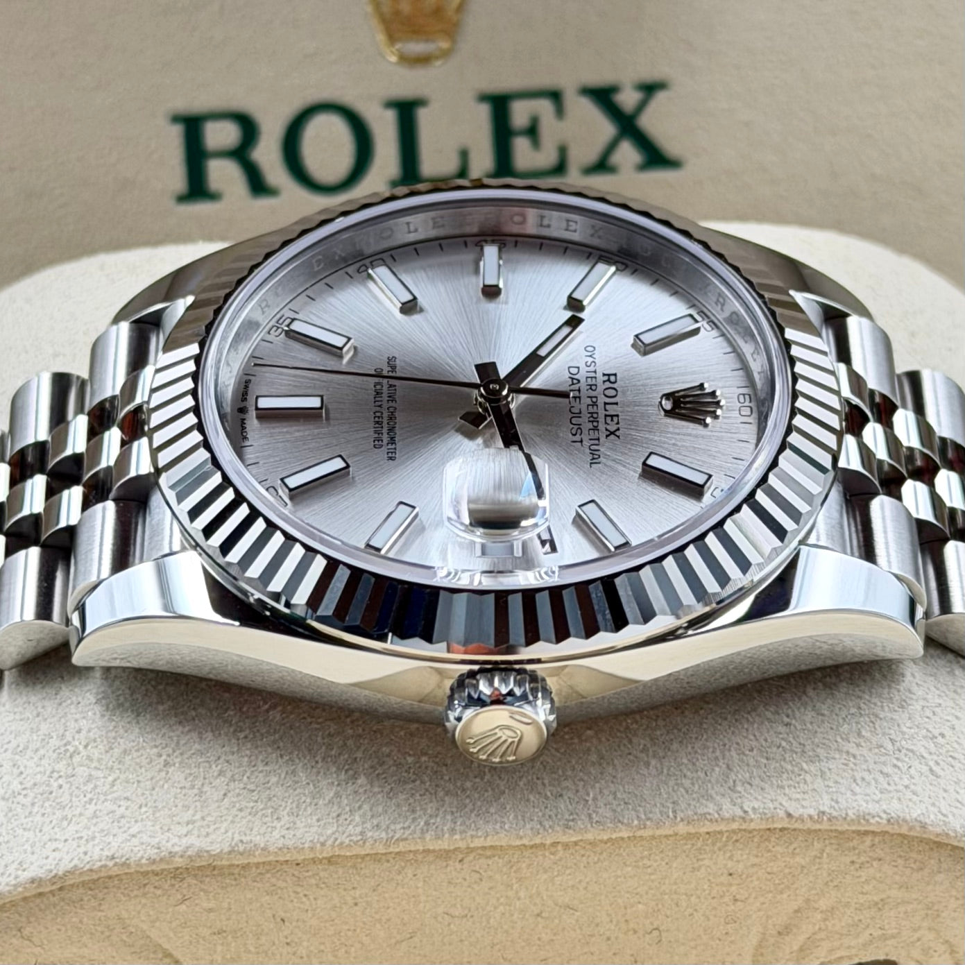 Rolex Datejust 41 Silver Dial Fluted Jubilee 126334 - Full Set (2025)