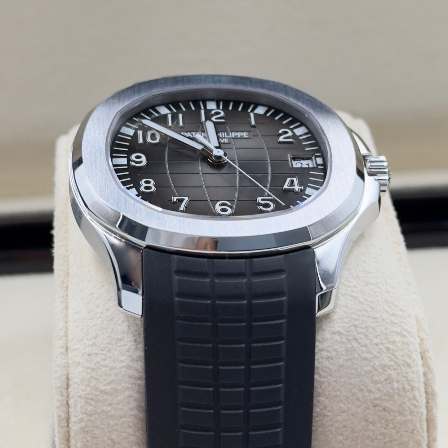 Patek Philippe Aquanaut Grey Dial 5167/1A - Full Set (2022)