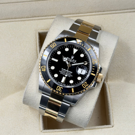 Rolex Submariner Date Black Dial Steel and Yellow Gold 116613LN - Full Set
