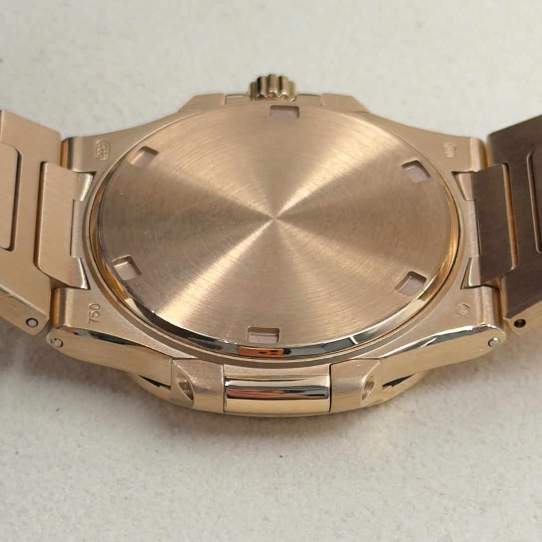 Patek Philippe Nautilus Ladies 7010/1R - Full Set (2016)