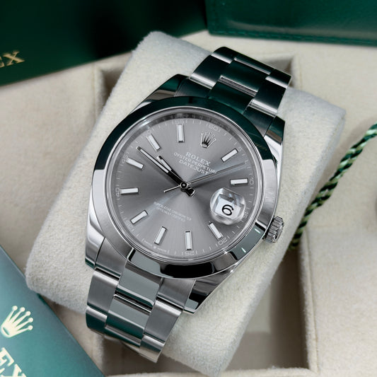 Rolex Datejust 41 Rhodium Smooth Oyster 126300 - Full Set (2023)