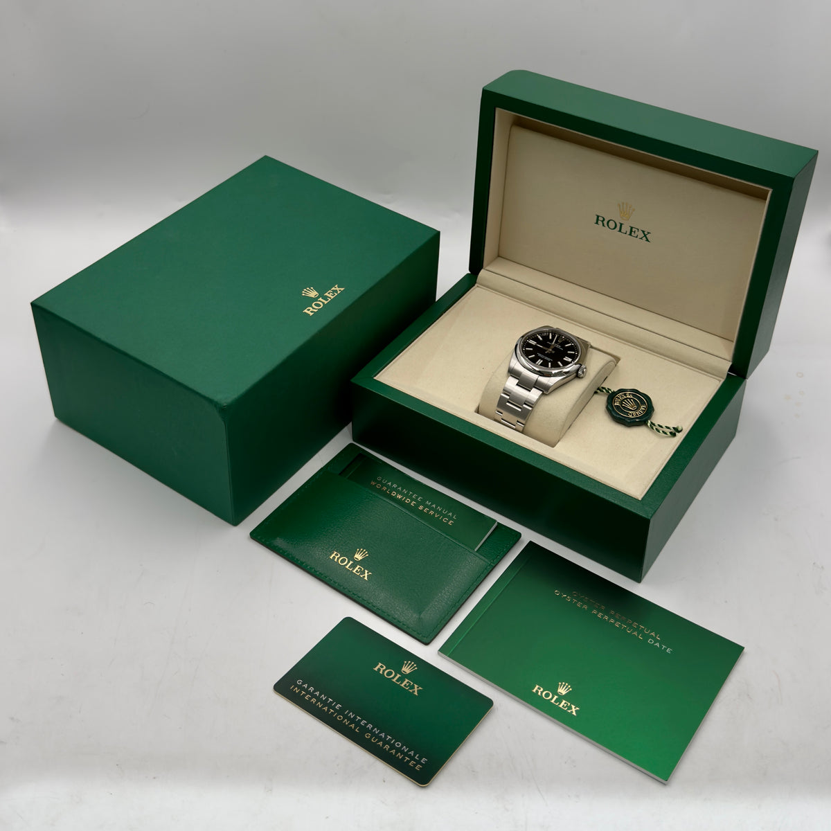 Rolex Oyster Perpetual 41 Black Dial 134300 - Full Set (2026)