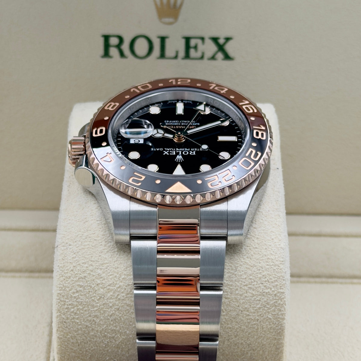 Rolex GMT-Master II Rootbeer 126711CHNR - Full Set (2020)
