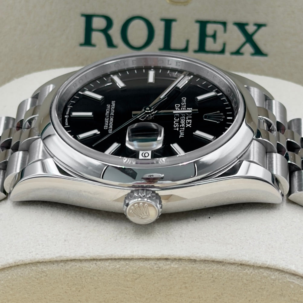 Rolex Datejust 36 Black Dial Smooth Jubilee 126200 - Full Set (2026)