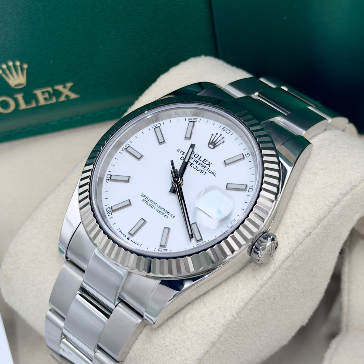 Rolex Datejust 41 White Dial Fluted Oyster 126334 - Full Set (2019)