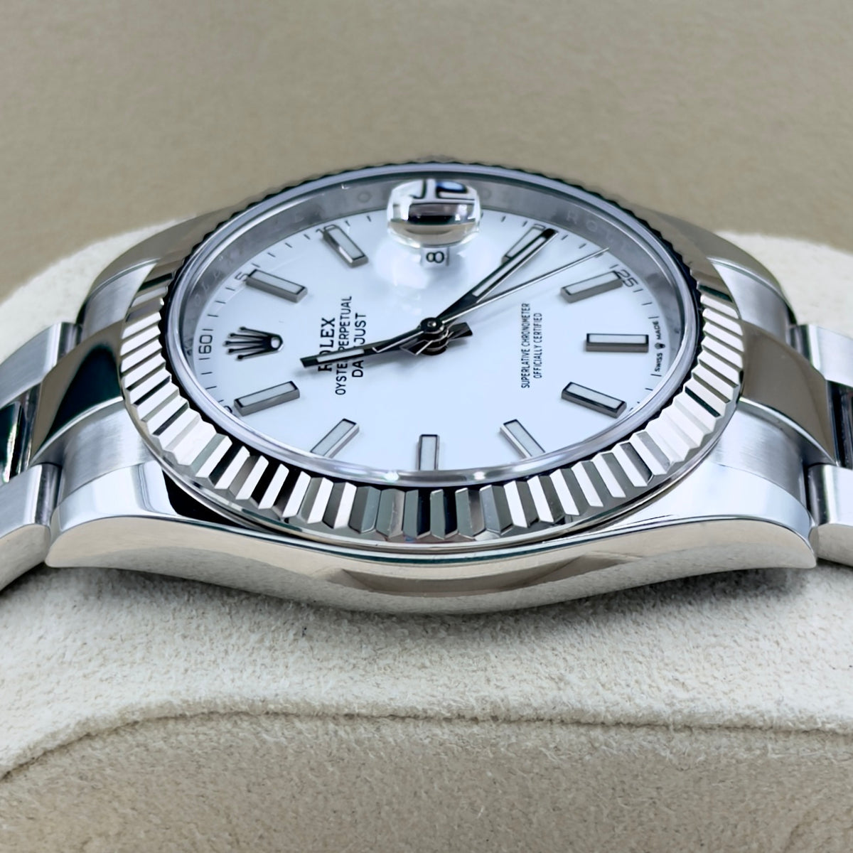 Rolex Datejust 41 White Dial Fluted Oyster 126334 - Full Set (2019)