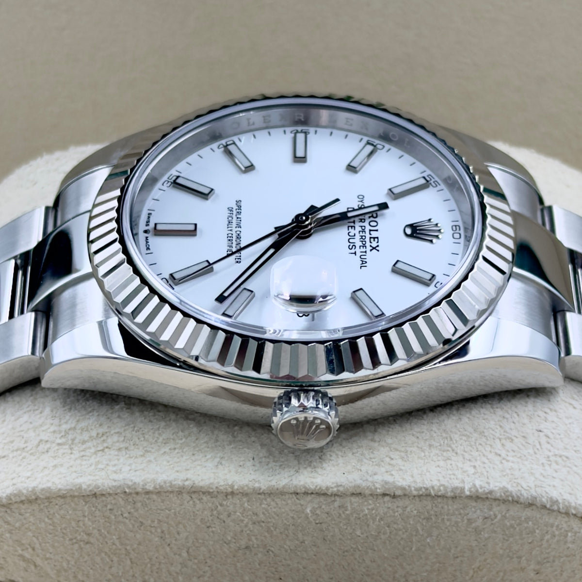 Rolex Datejust 41 White Dial Fluted Oyster 126334 - Full Set (2019)