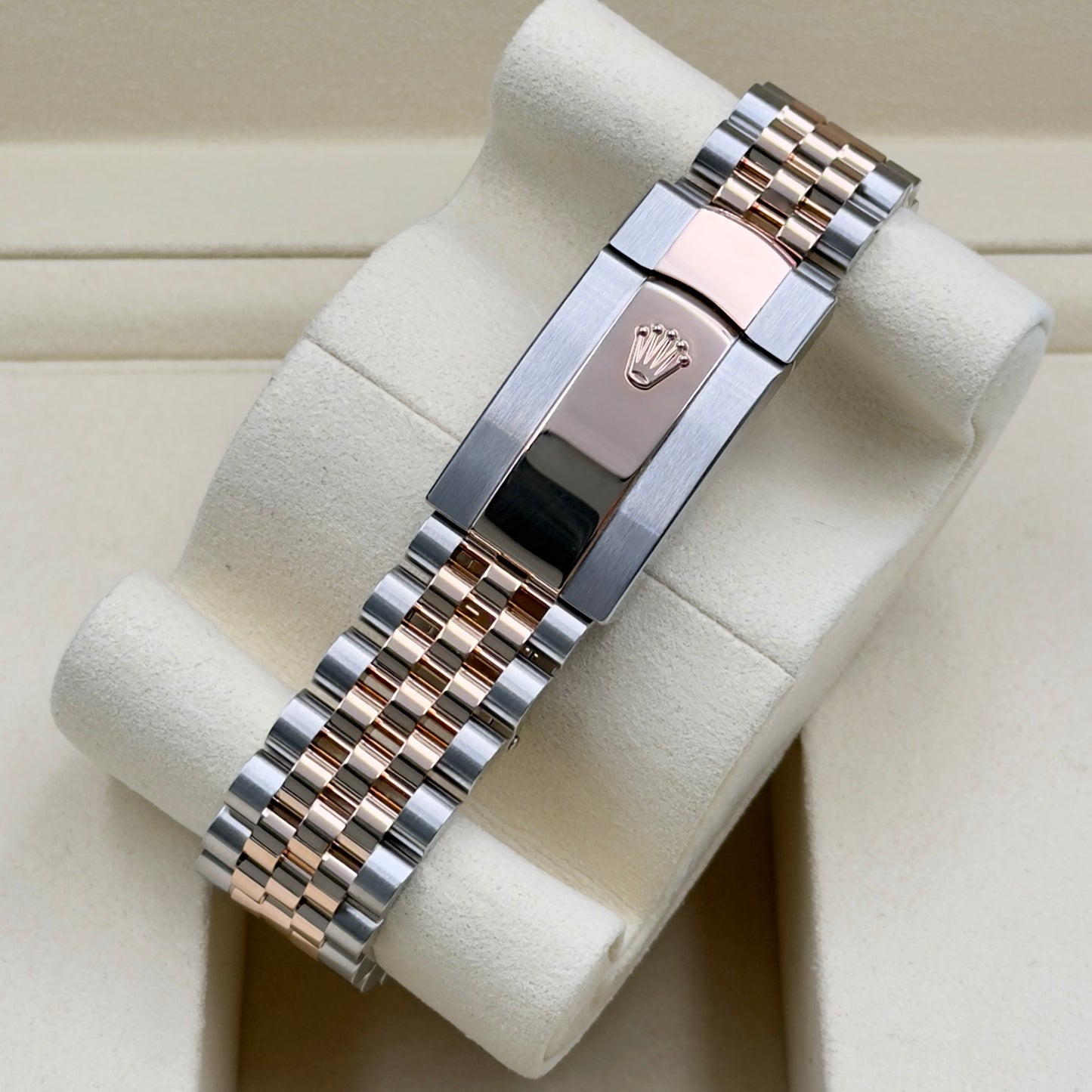 Rolex Datejust Olive Roman Numeral Dial Fluted Bezel Jubilee Bracelet 126331 - Full Set (2026)