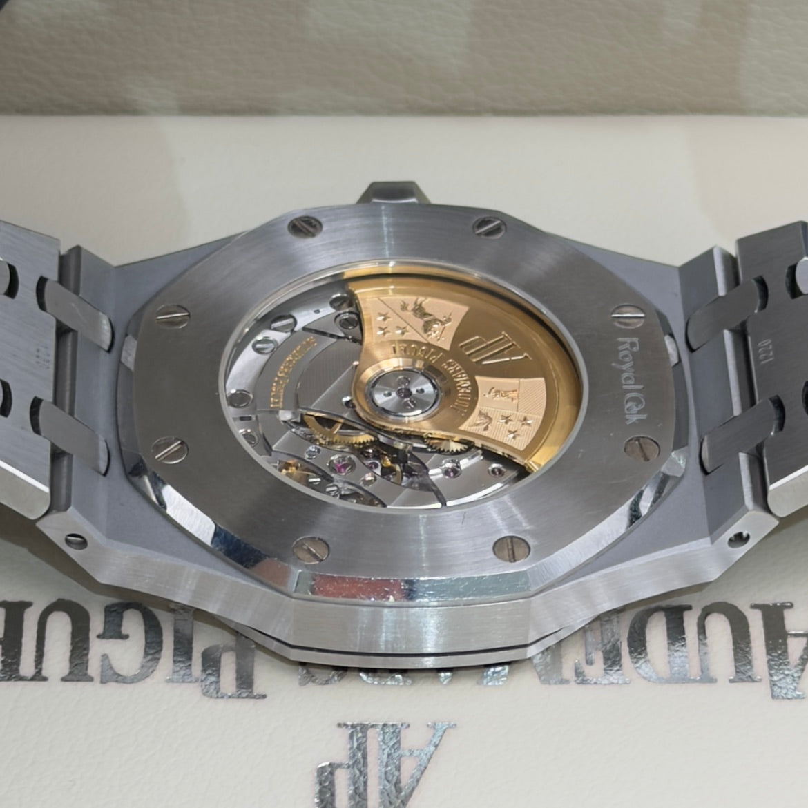 Audemars Piguet Royal Oak Blue Dial 15400ST - Full Set (2016)