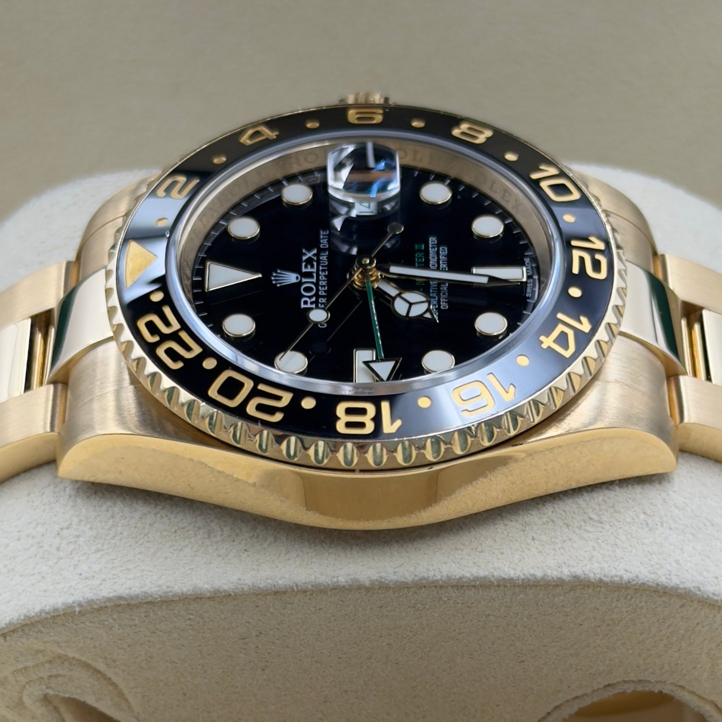 Rolex GMT-Master II Full 18K Yellow Gold Black Dial 116718LN - Full Set (2013)