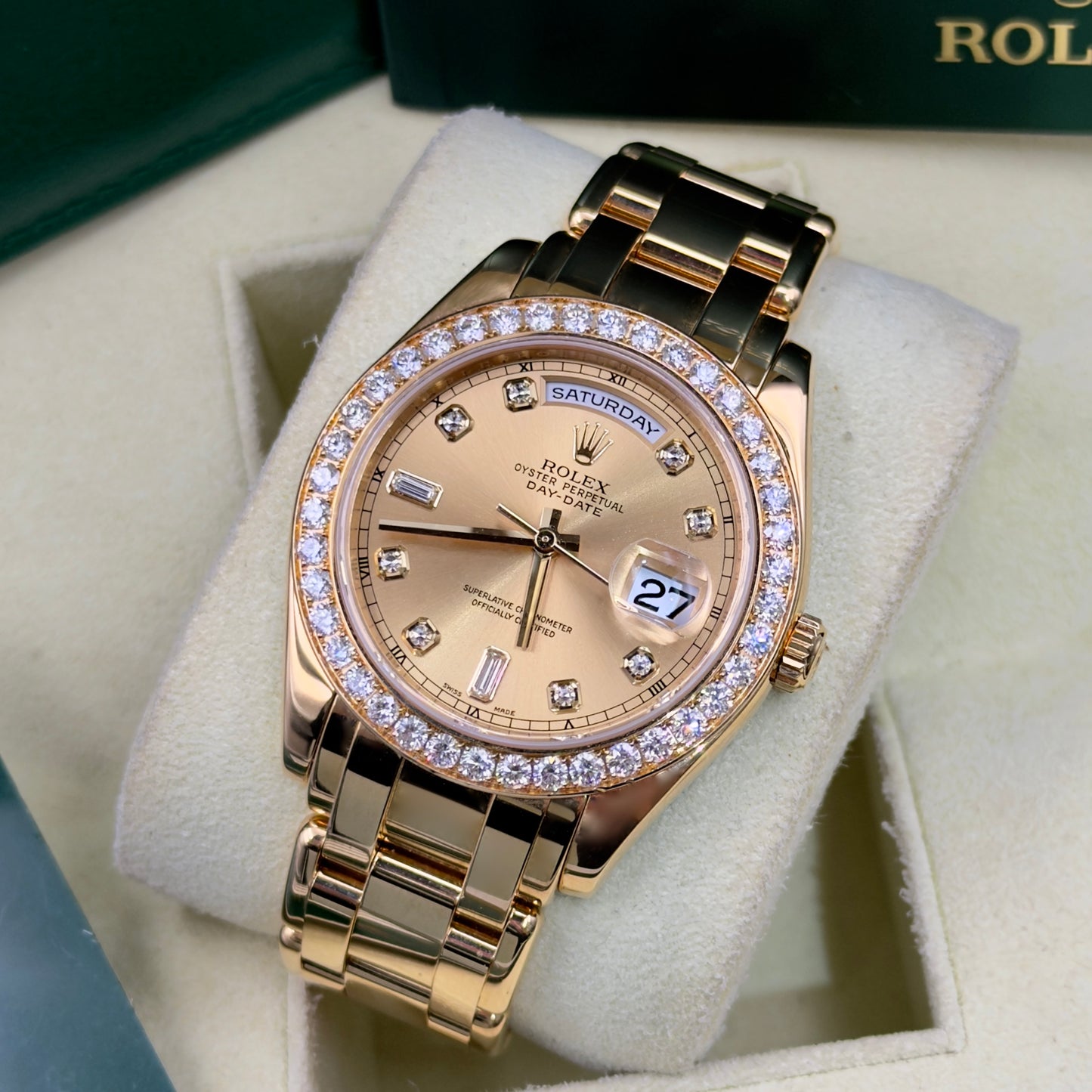 Rolex Day-Date Yellow Gold Factory Diamond Bezel 18948 - Full Set (2009)