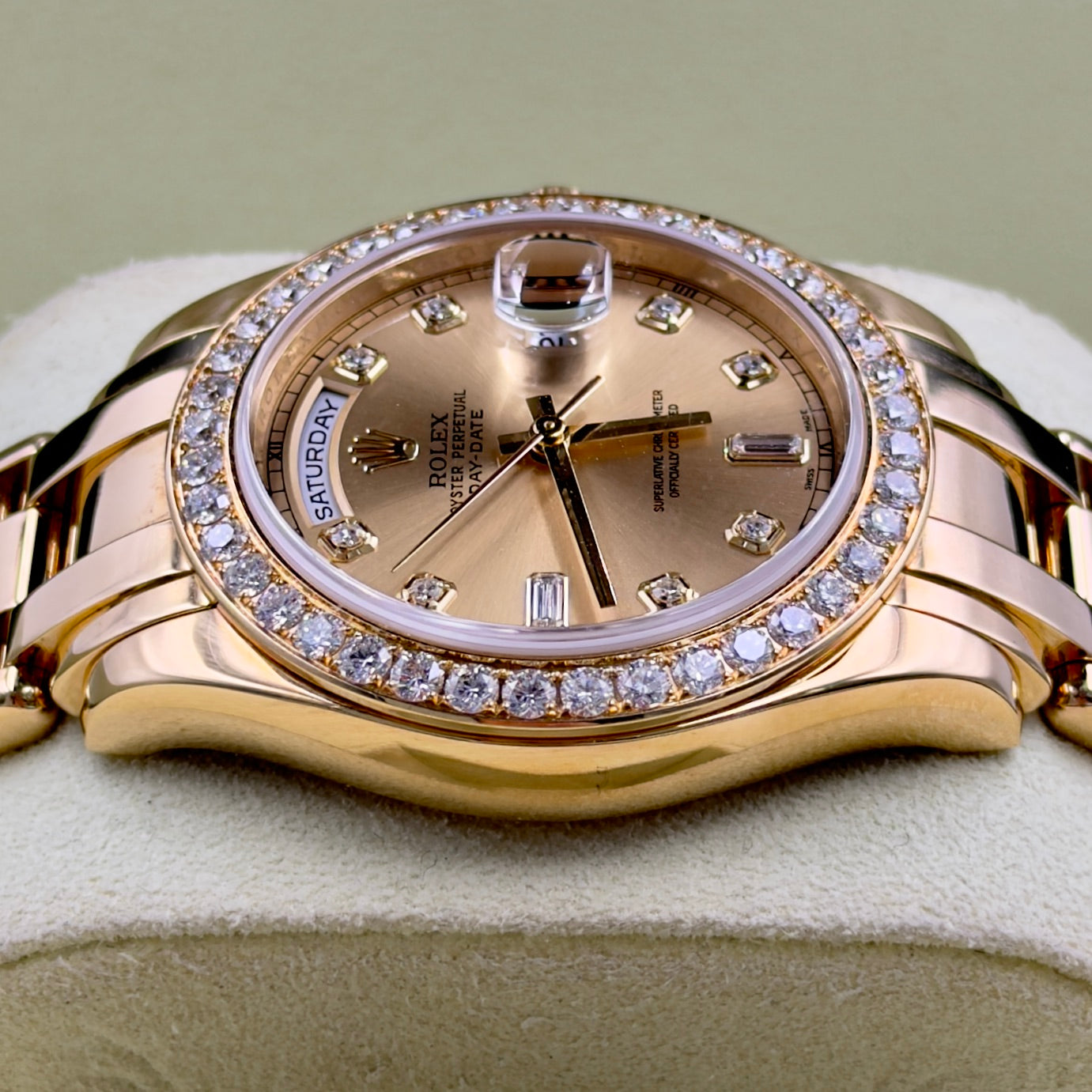 Rolex Day-Date Yellow Gold Factory Diamond Bezel 18948 - Full Set (2009)