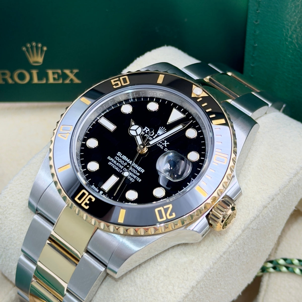 Rolex Submariner Date Black Dial Steel and Gold 126613LN - Full Set (2024)