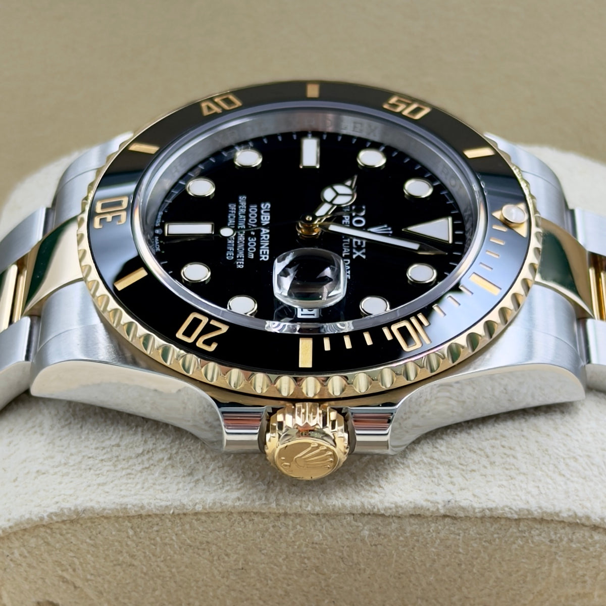Rolex Submariner Date Black Dial Steel and Gold 126613LN - Full Set (2022)