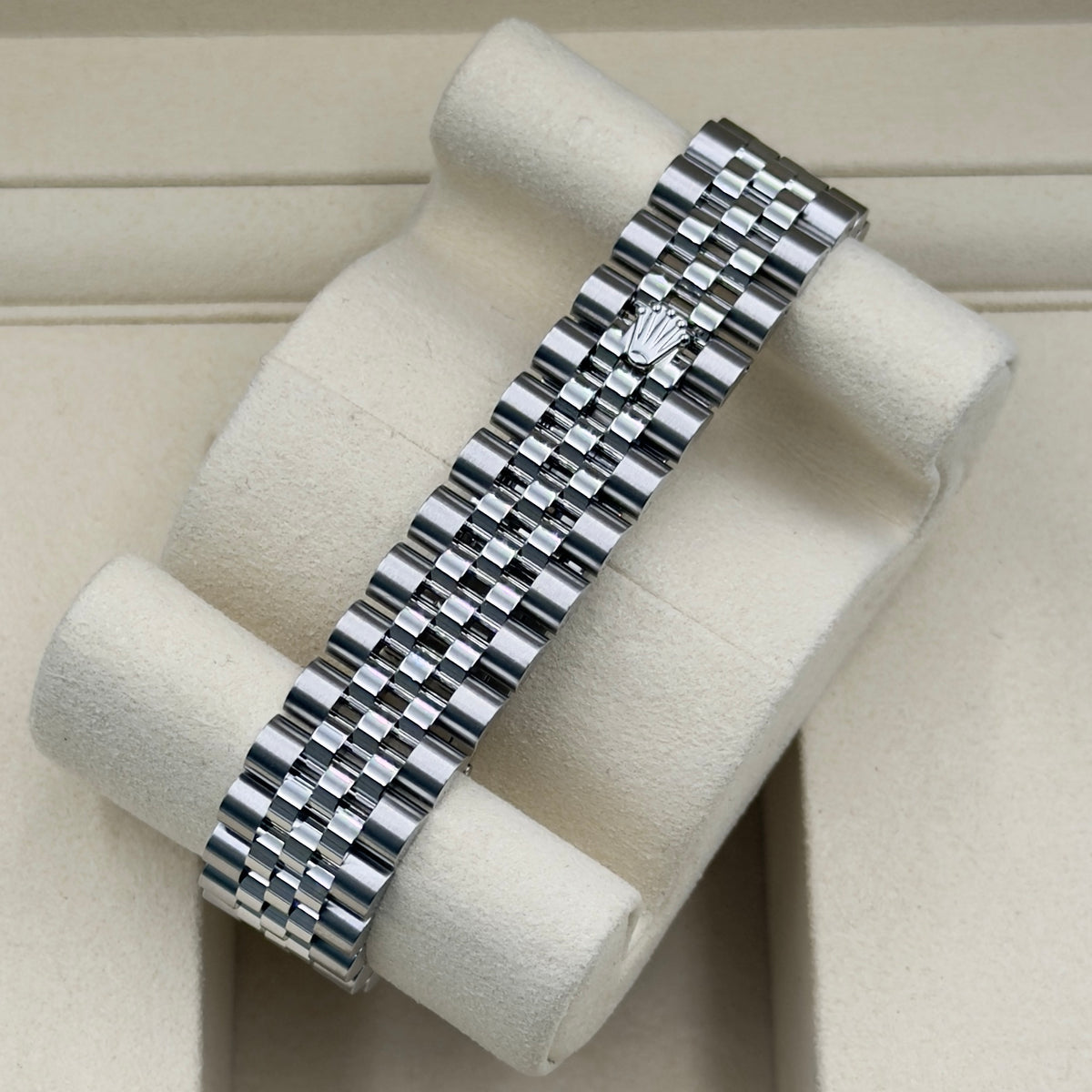 Rolex Datejust 31 Silver Diamond Dial 278274 - Full Set (2026)