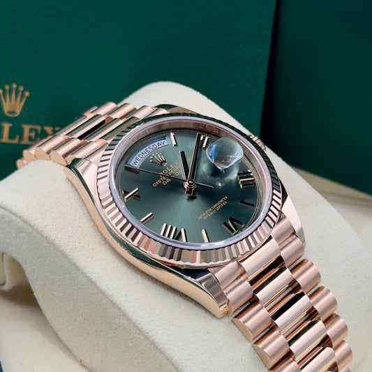 Rolex Day-Date 36 Olive 128235 - Full Set (2026)