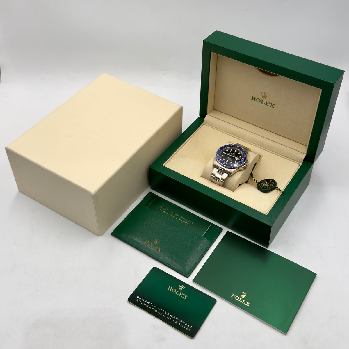 Rolex Submariner Date "Smurf" 126619LB - Full Set (2022)