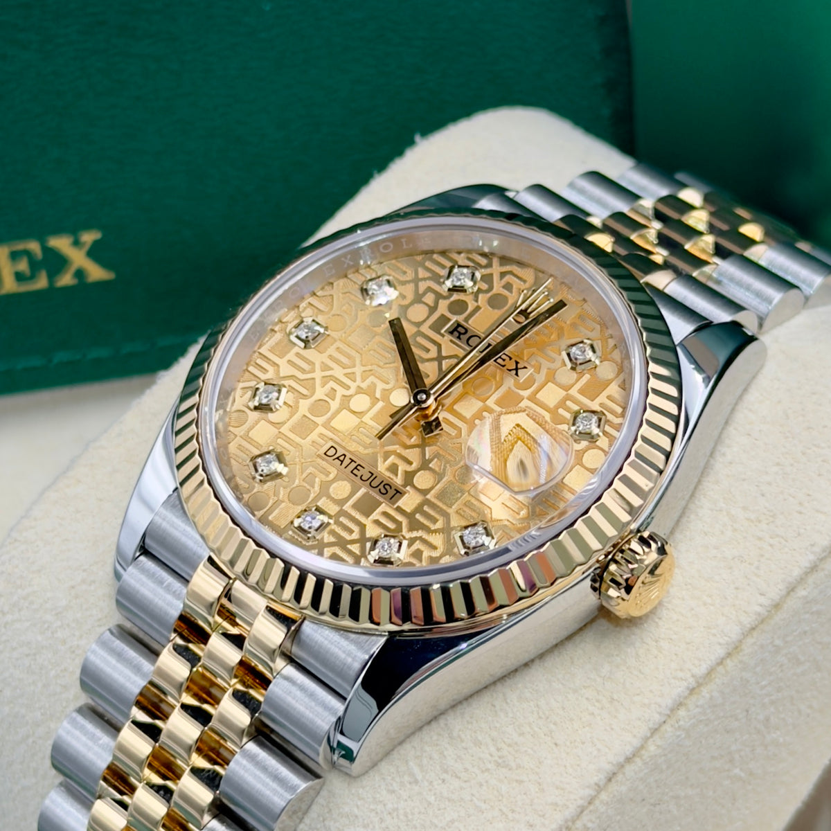 Rolex Datejust Computer Dial 126233 - Full Set (2021)