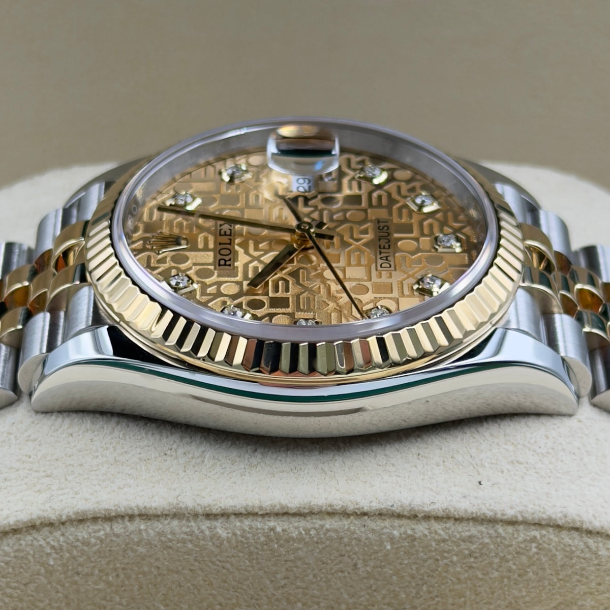 Rolex Datejust Computer Dial 126233 - Full Set (2021)