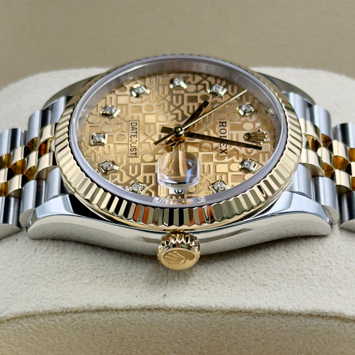Rolex Datejust Computer Dial 126233 - Full Set (2021)