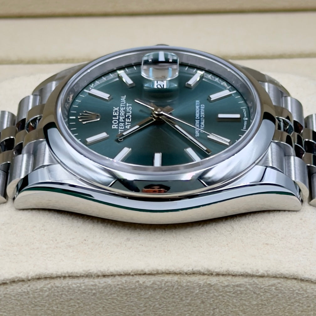 Rolex Datejust Mint Green Smooth Jubilee 126200 - Full Set (2026)