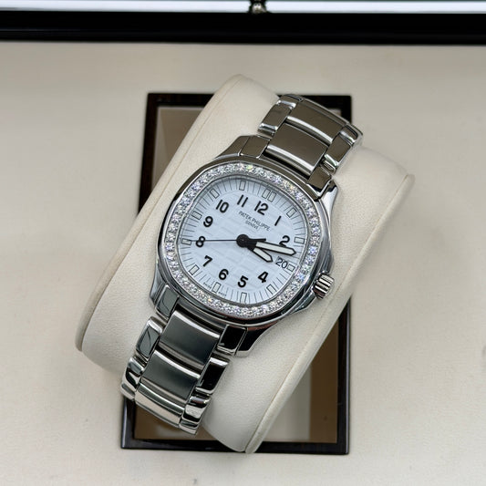 Patek Philippe Aquanaut White Dial Factory Diamond Bezel 5087/1A - Full Set (2012)