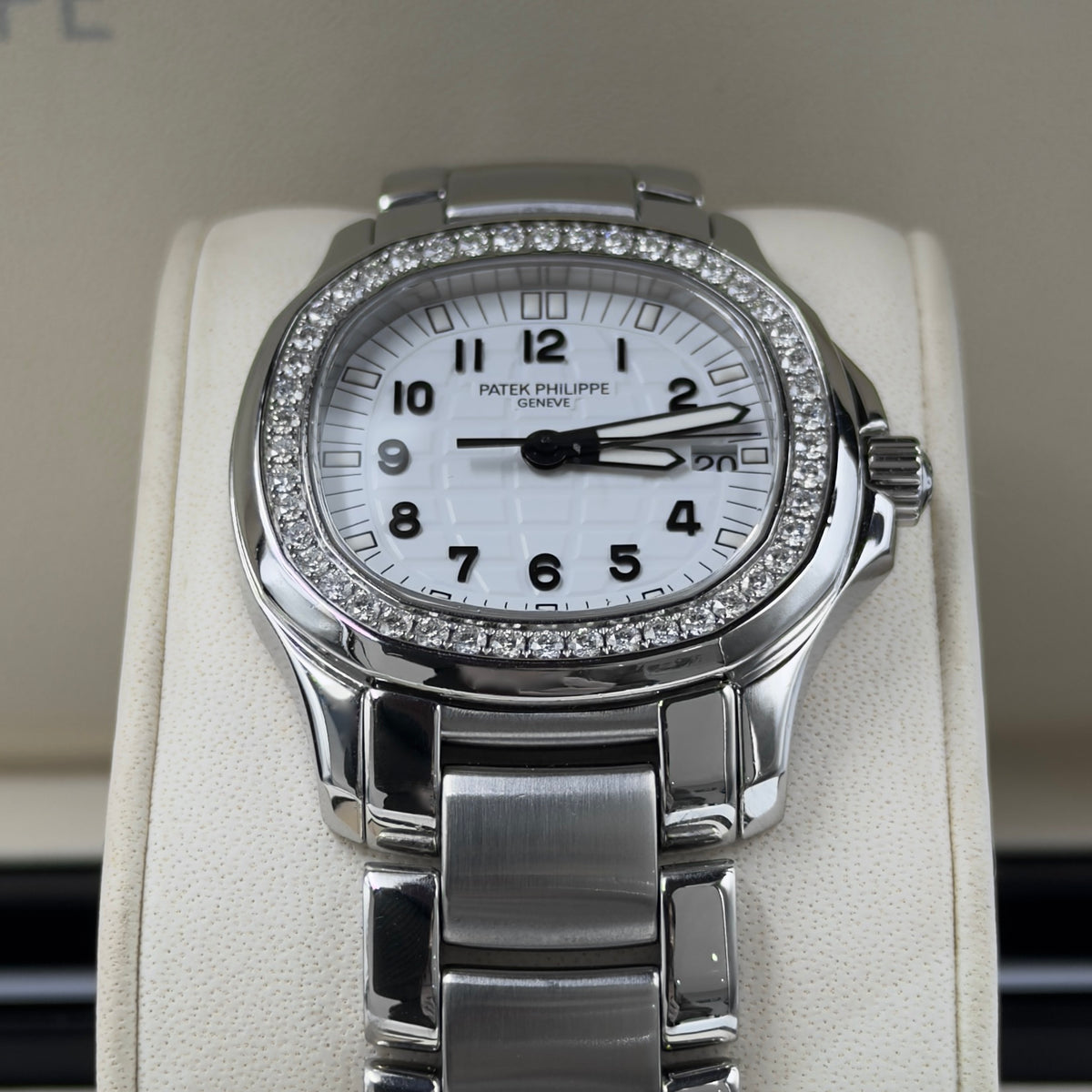 Patek Philippe Aquanaut White Dial Factory Diamond Bezel 5087/1A - Full Set (2012)
