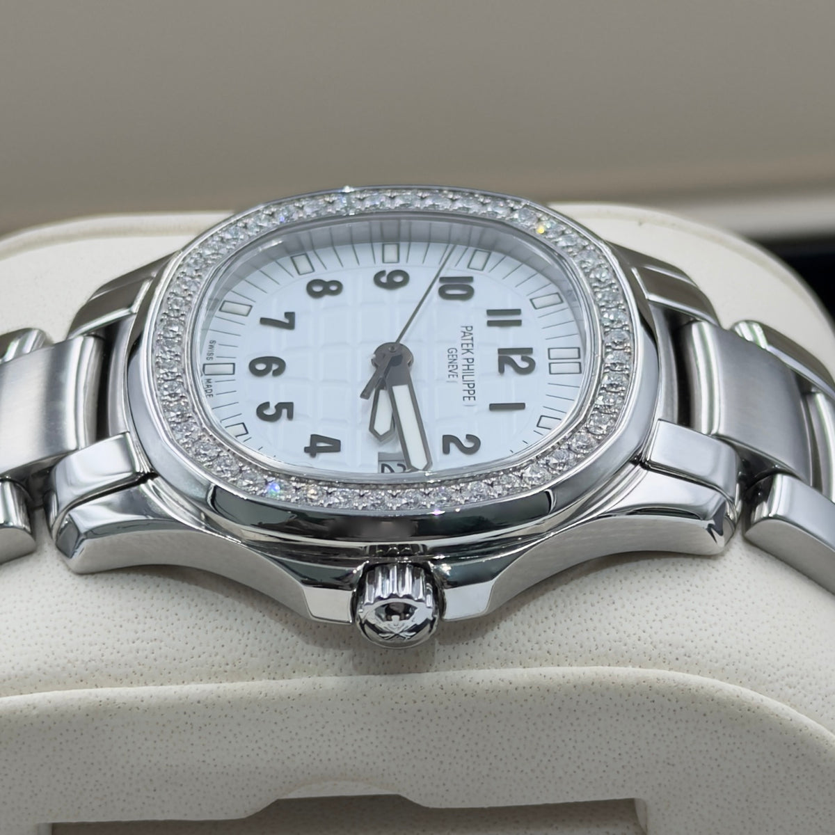 Patek Philippe Aquanaut White Dial Factory Diamond Bezel 5087/1A - Full Set (2012)
