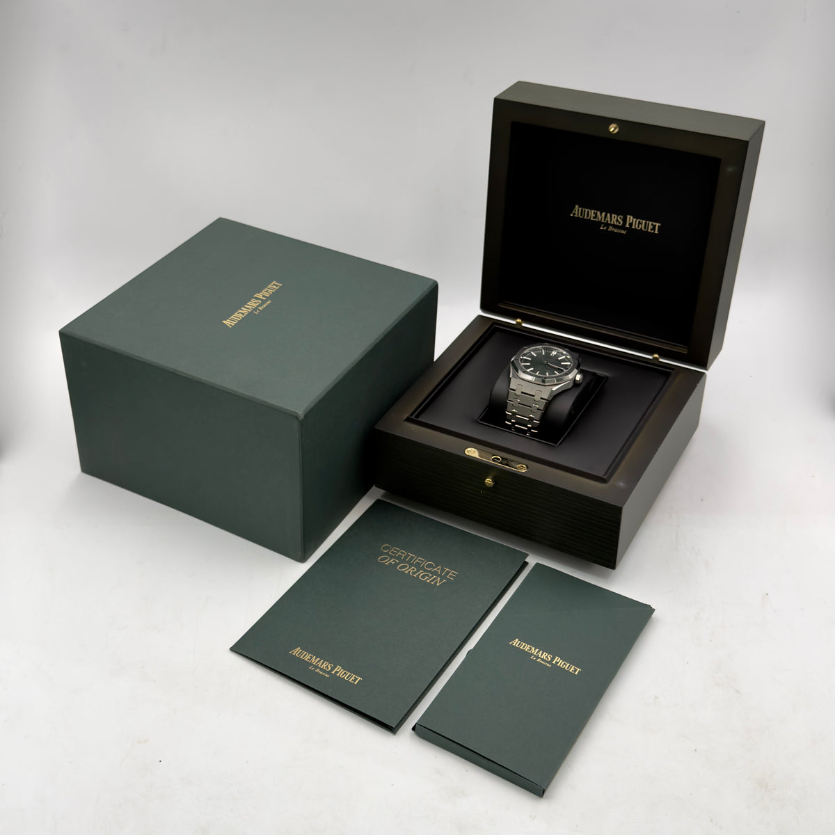 Audemars Piguet Royal Oak "50th Anniversary" Green Dial 15510ST - Full Set (2022)